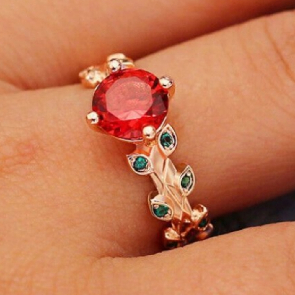 CLEARANCE) 💢925 STER Silver Emerald & Ruby.material Ster Sl The Color Is Gold .